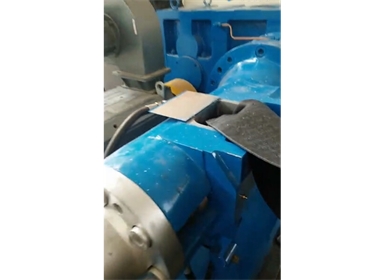 150销钉冷喂料挤出机，挤出胎面